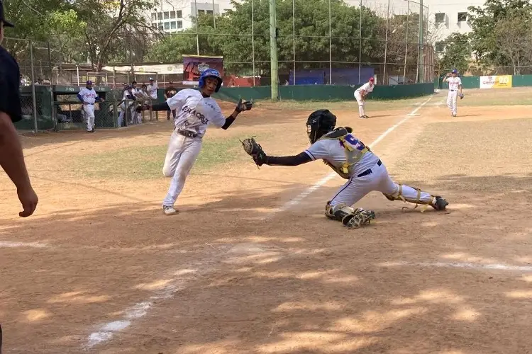 Veracruz sede de los macros de Triatlón y Beisbol