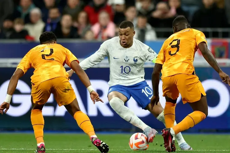 Mbappé comanda la goleada de Francia ante Países Bajos 