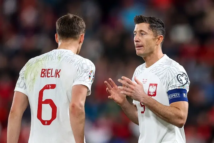 Lewandowski y Polonia naufragan en el estreno de Fernando Santos