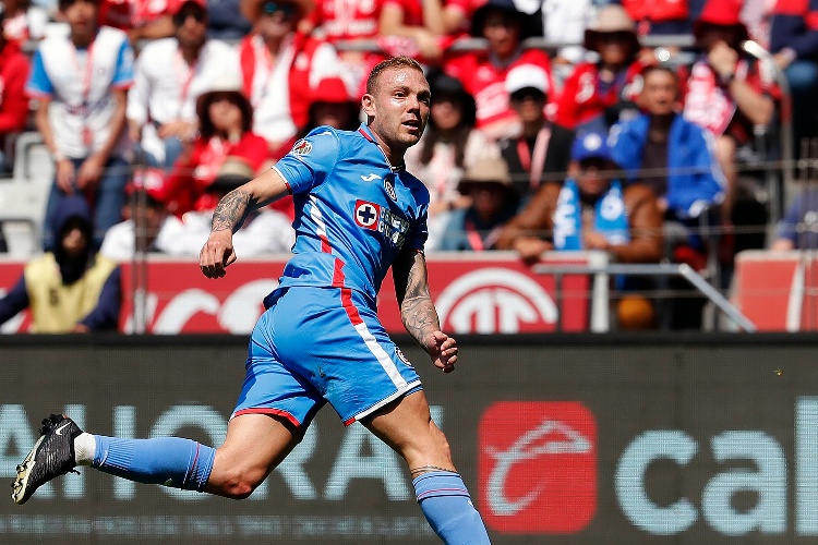 Carlos Rotondi se lesiona y no jugará con Cruz Azul