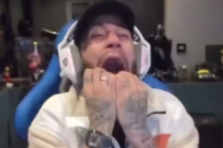 Neymar llora en un en vivo por perder un millón de Euros en apuestas (VIDEO)