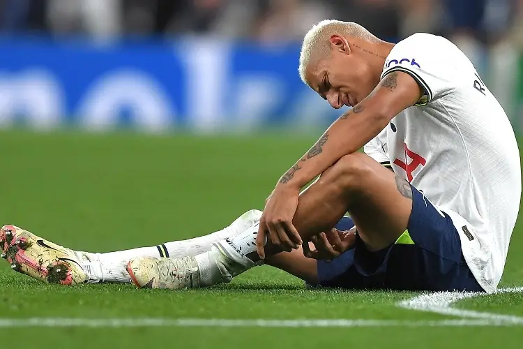 Richarlison niega que por su culpa despidieran al DT de Tottenham 