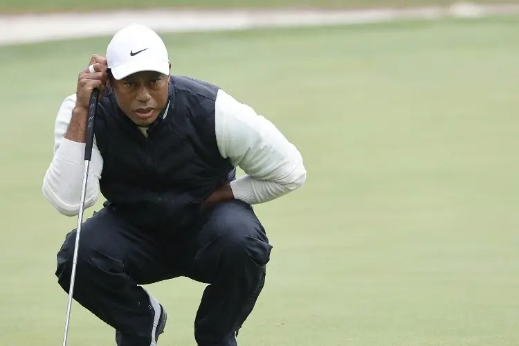 Tigers Woods se retira del Masters de Augusta