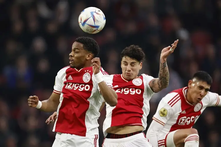 Jorge Sánchez marca gol con el Ajax a pase de Edson Álvarez (VIDEO)