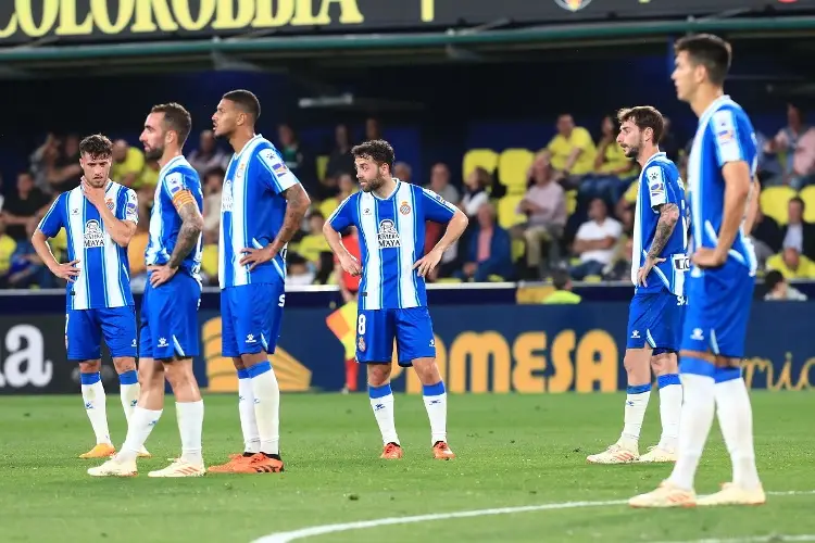 César Montes y el Espanyol se hunden en el descenso tras perder 