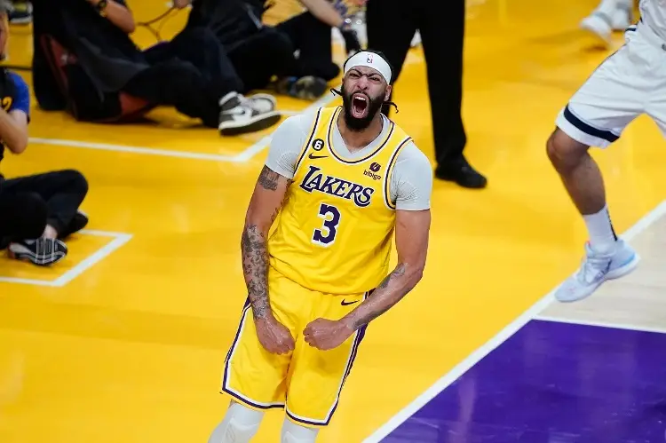 Lakers siguen vivos y se atreven a soñar