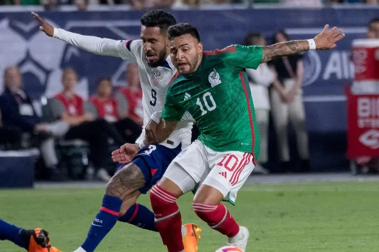 México anuncia juego ante Camerún, y sería el regreso del 'Chicharito'