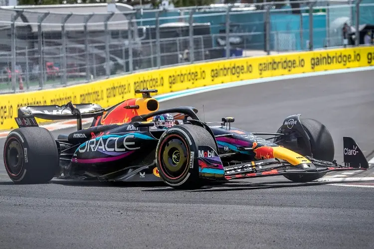 Verstappen el más rápido en segunda práctica, 'Checo' cuarto en Miami