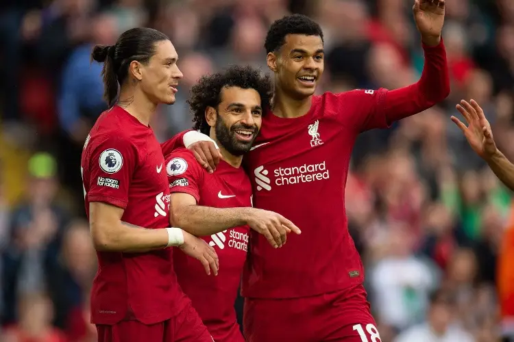 Salah comanda la victoria de Liverpool