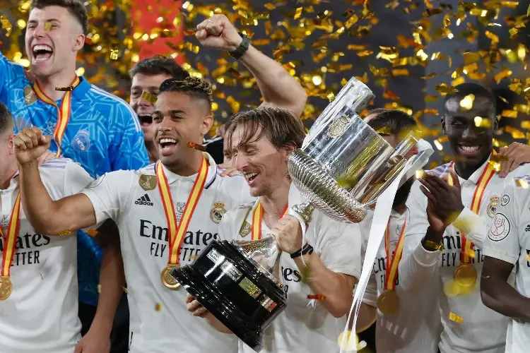 Modric y Asensio ponen en duda su futuro con el Real Madrid