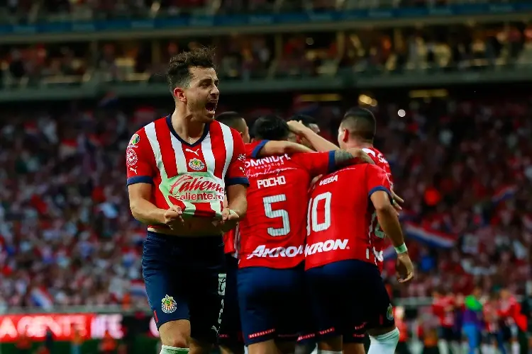 Chivas responde ante Atlas y avanza a la semifinal