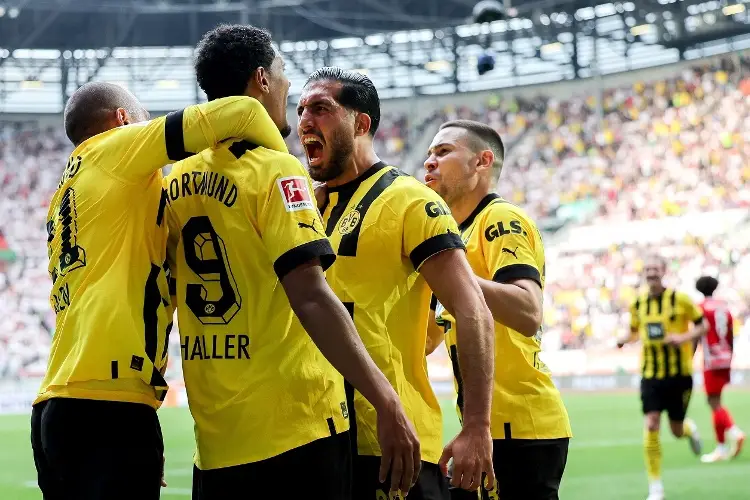 Borussia Dortmund golea y rasguña el título de la Bundesliga