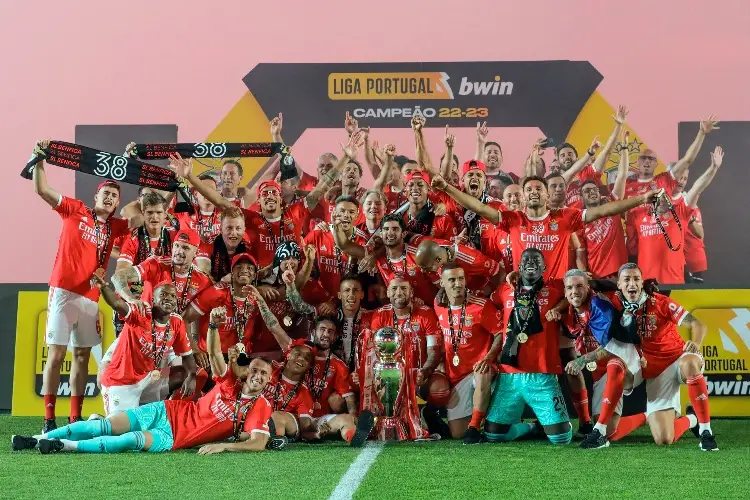 Benfica se corona en la liga de Portugal