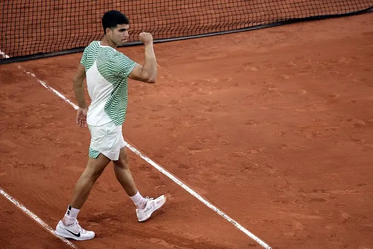 Alcaraz se sintió invensible en su primer juego en Roland Garros