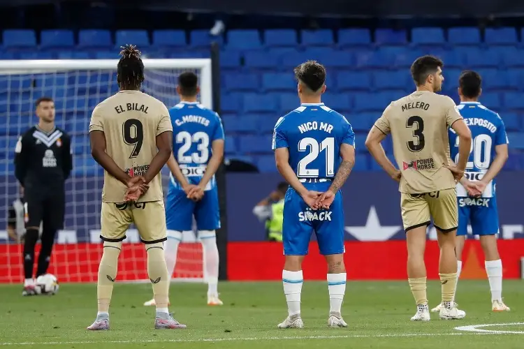 Espanyol de César Montes protesta contra el arbitraje y se niega a jugar