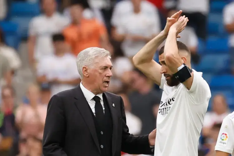 Ancelotti sorprendido por la salida de Benzema