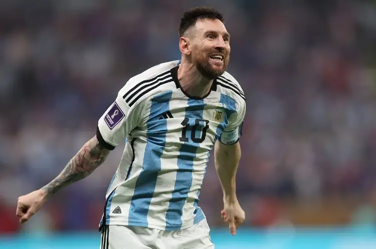Messi llega a China para amistoso con Argentina