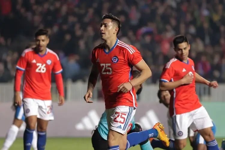 Chile golea a Cuba en amistoso