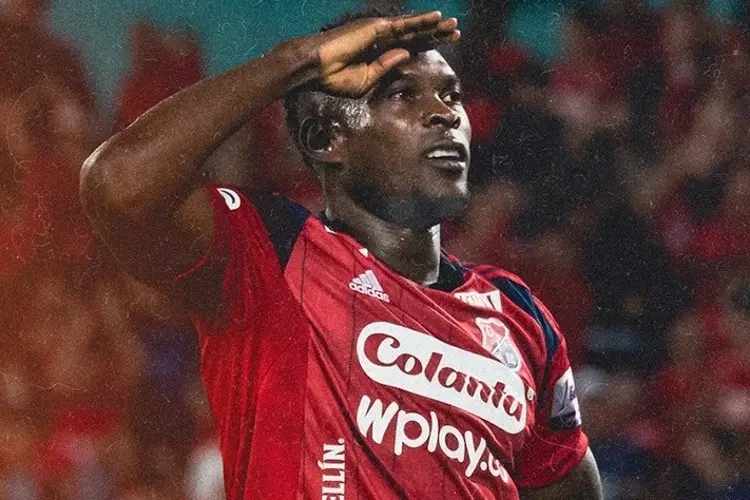 Cruz Azul cambia de decisión y ficha a jugador lesionado