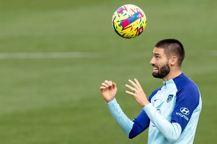 Yannick Carrasco no descarta llegar al Barcelona