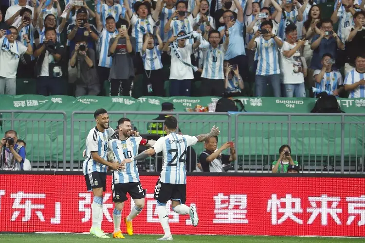 Messi anota su gol más rápido y Argentina gana amistoso