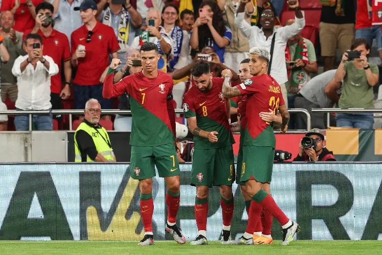 Portugal cumple con goleada sobre Bosnia
