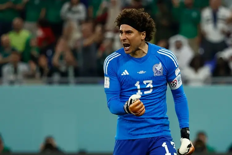 Ochoa llama a ayudar y construir una nueva Selección