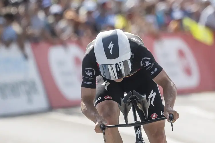 Evenepoel logra su primer título belga en ruta