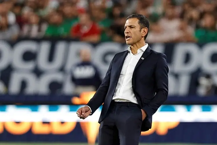 Jimmy Lozano destaca a Antuna y que sus delanteros por fin la metieron