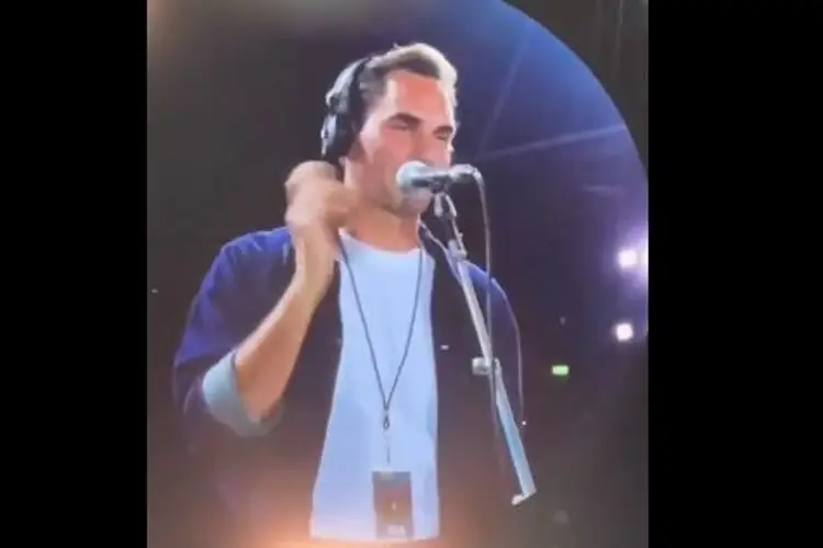 Federer canta al lado de Coldplay (VIDEO)