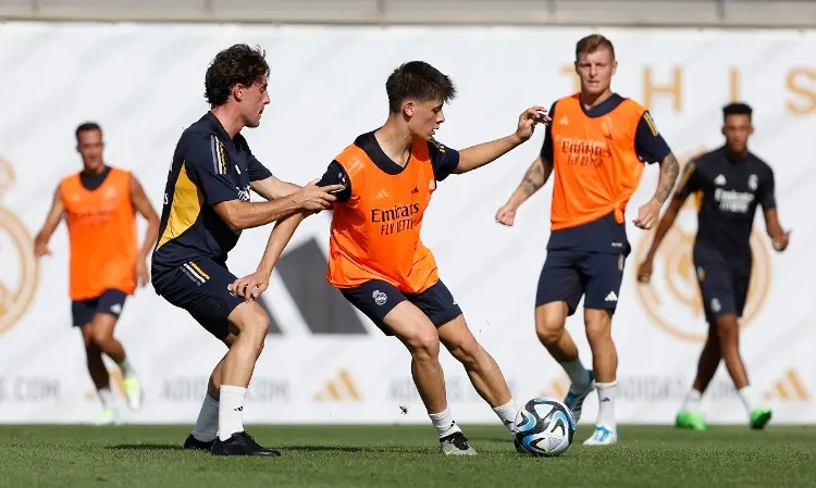 Bellingham y Güler ya entrenaron con el Real Madrid