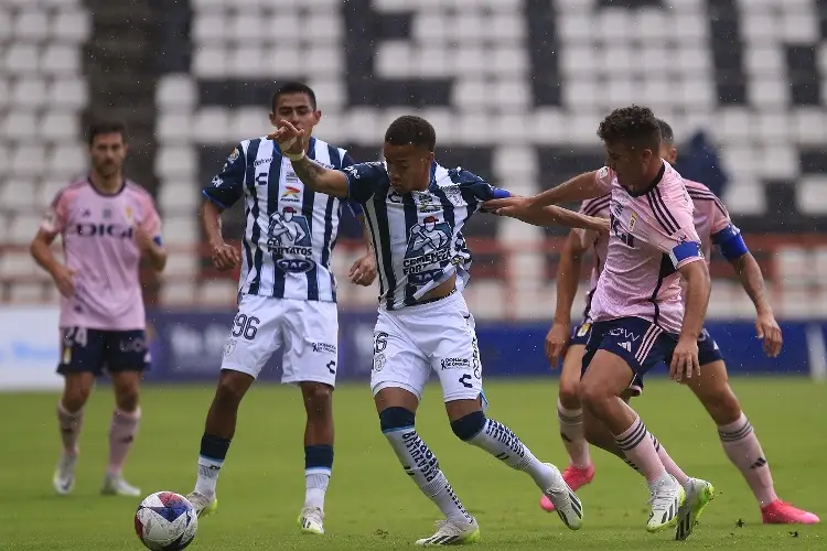 Pachuca empata ante su 'hermano' español 