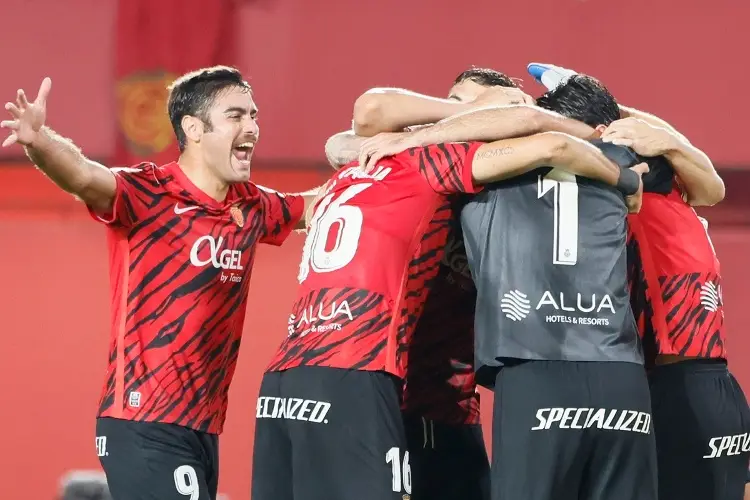 Mallorca del 'Vasco' Aguirre rescata un empate en su pretemporada
