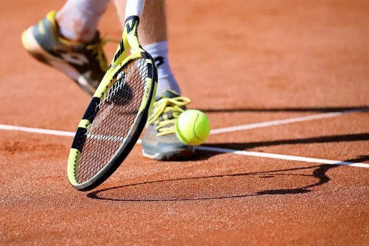 WTA responde al veto de jugadoras rusas y bielorrusas en torneo de Praga