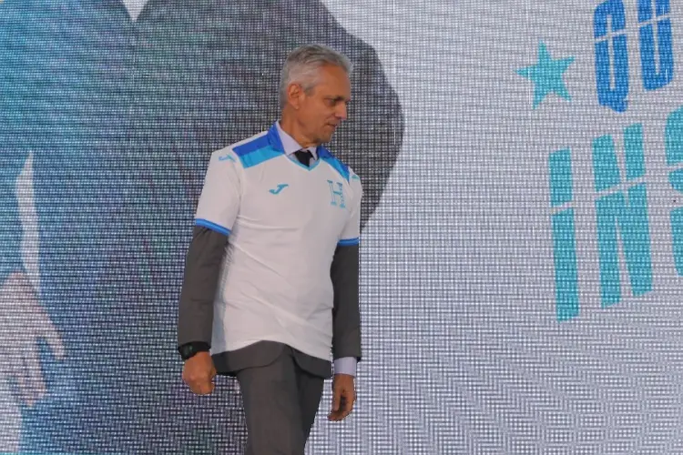 Reinaldo Rueda vuelve como DT de Honduras