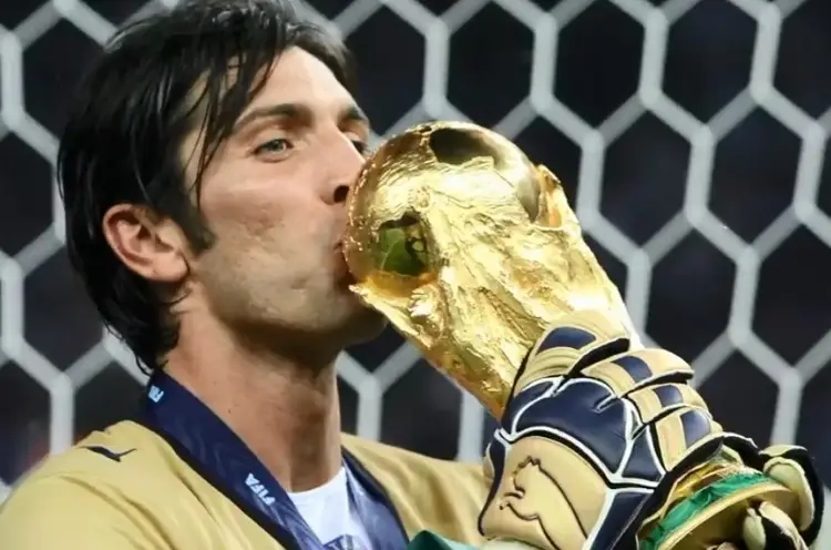 ¡Eso es todo amigos! Así se despide Buffon del futbol profesional (VIDEO)