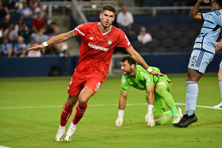 Toluca gana, golea y califica en la Leagues Cup