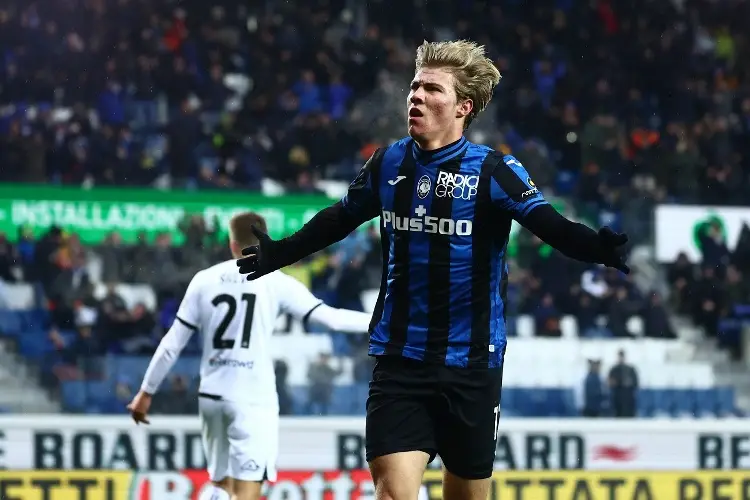 Manchester United se lleva al goleador del Atalanta 