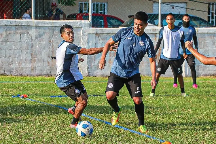 Racing FC Porto Palmeiras alista su debut en la Liga Premier 