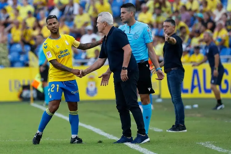 Aguirre y Mallorca inician la temporada con empate ante Las Palmas de Araujo