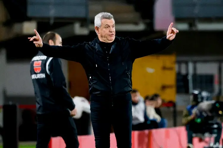 'Vasco' Aguirre se va satisfecho con el empate del Mallorca