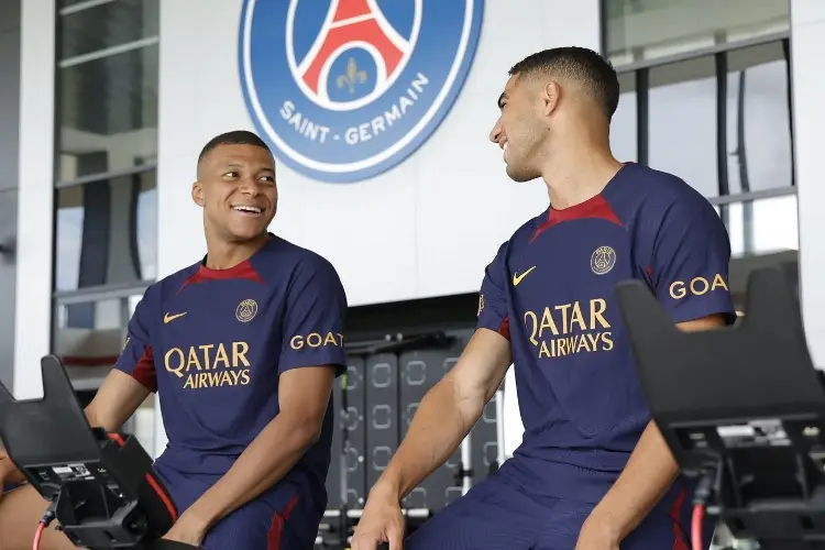 Mbappé vuelve entrenar con el PSG tras llegar a un acuerdo (FOTOS)