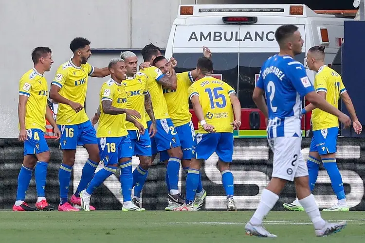 Cádiz se presenta ganando en LaLiga