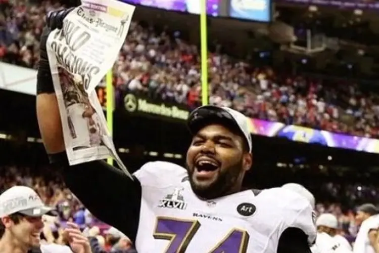 ¿Fue una farsa? Michael Oher acusa a 'su familia' de enriquecerse con su historia