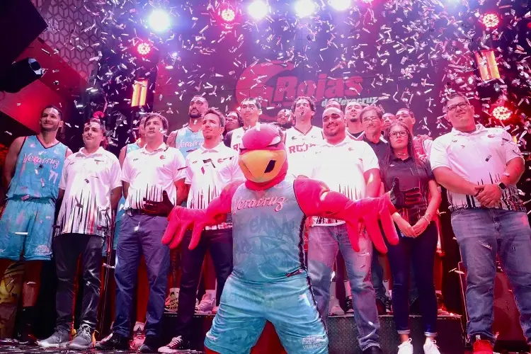 Así se vivió la presentación de los Halcones Rojos de Veracruz (FOTOS)