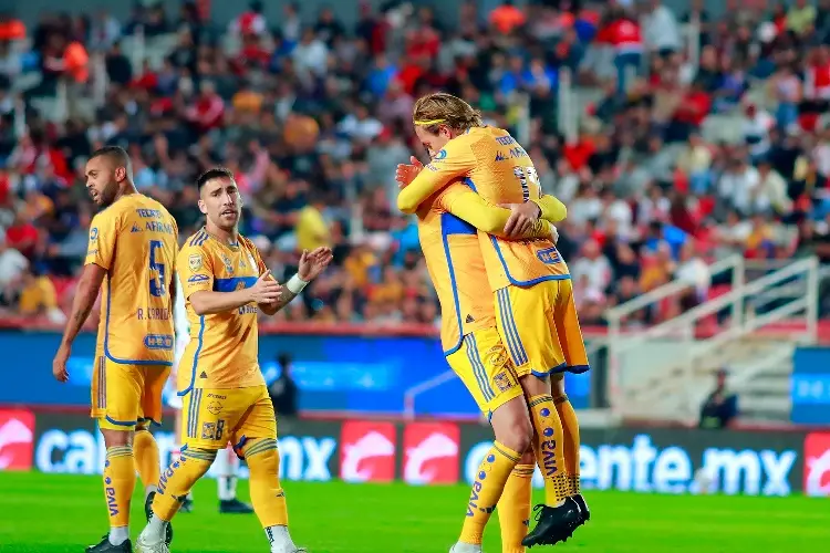 Tigres golea sin problemas al Necaxa