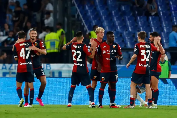 Con Johan Vásquez, Genoa logra primer triunfo en Serie A