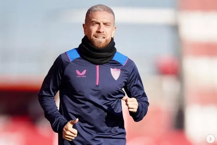 'Papu' Gómez se marcha del Sevilla 