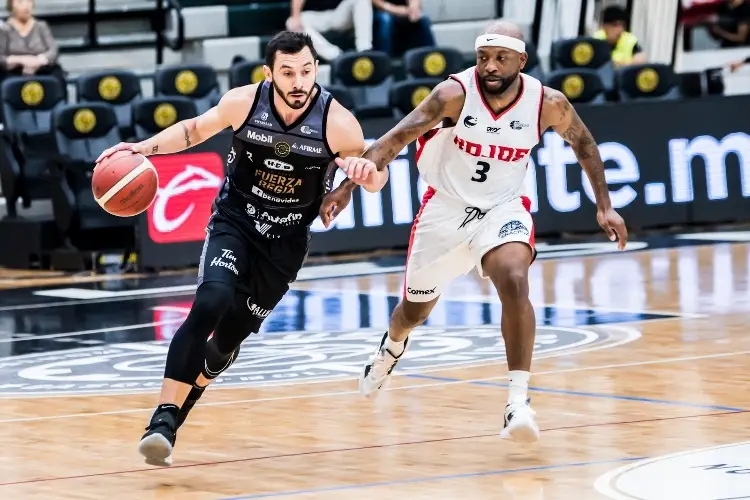 Los Halcones Rojos de Veracruz caen en Monterrey 