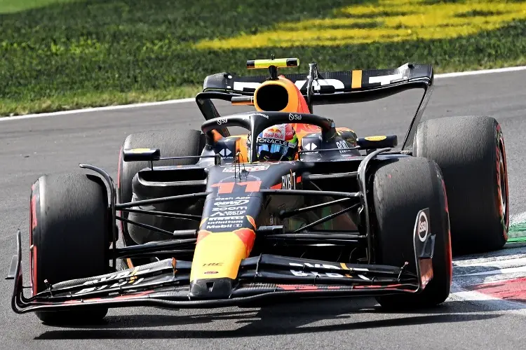 ¡Podio para 'Checo' Pérez en Italia!